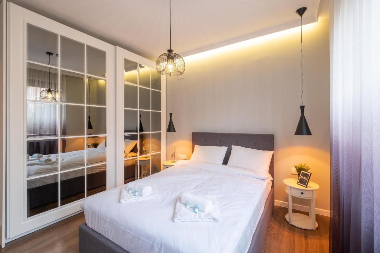 סופיה Designer & Cozy 2Bd Flat With A Parking In The City Center By Flat Mаnager מראה חיצוני תמונה