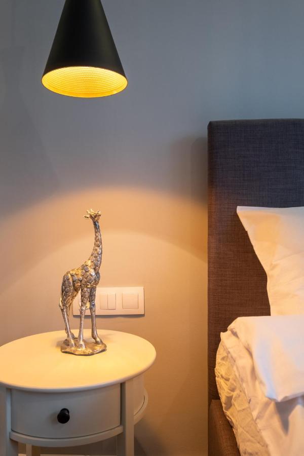 סופיה Designer & Cozy 2Bd Flat With A Parking In The City Center By Flat Mаnager מראה חיצוני תמונה
